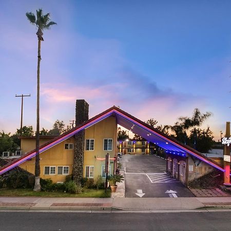 Sky Palm Motel - Orange Exterior foto