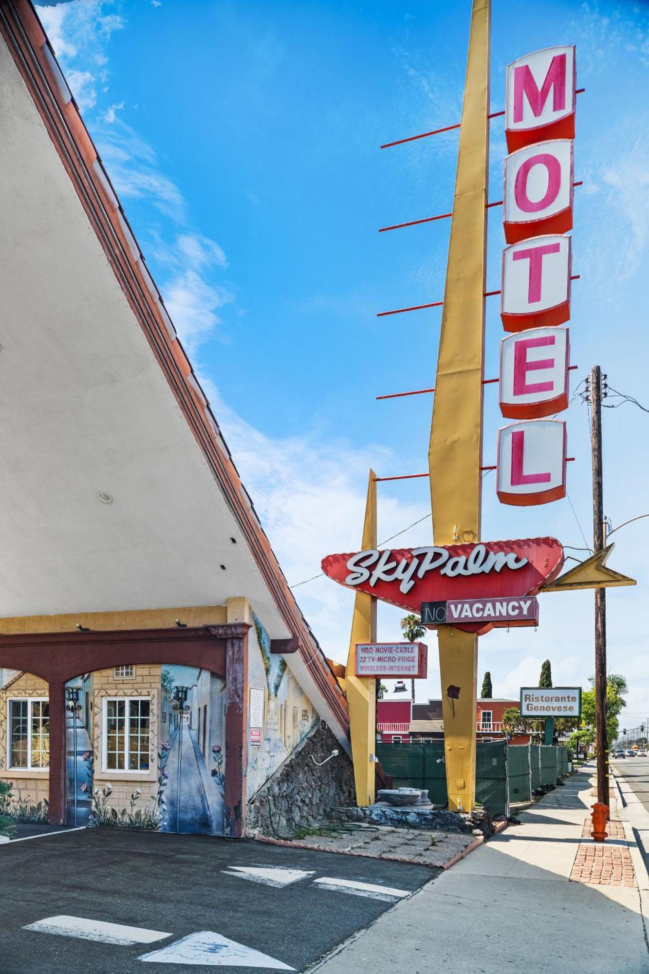 Sky Palm Motel - Orange Exterior foto